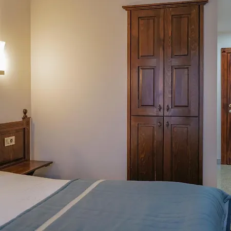 Pensiunea Eden Konukevi 4*